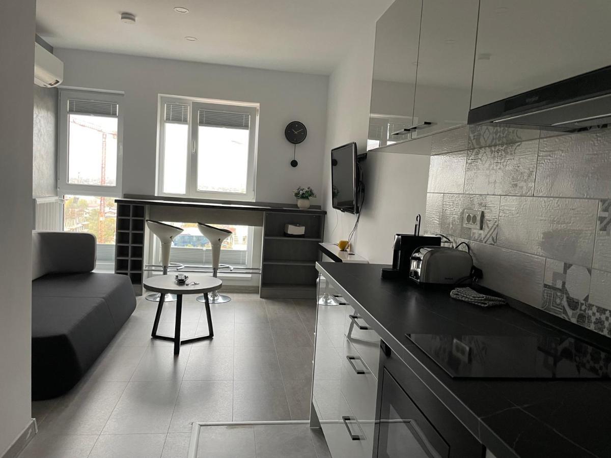 Beautiful Penthouse Lakeview W18 Bucarest Exterior foto